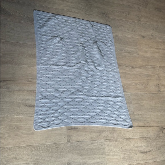 Pottery Barn Light Gray Textured Throw - Picture 2 of 9